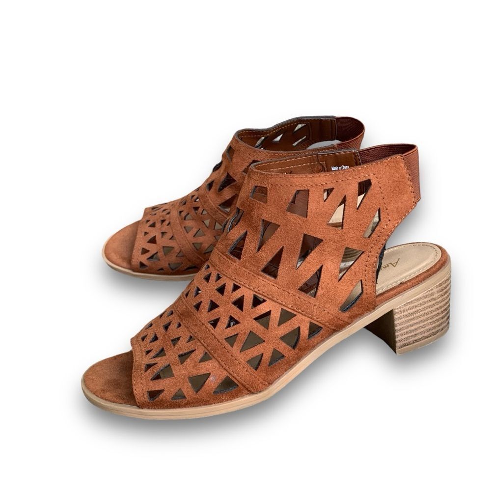 American Eagle Aztec Southwestern Cutout boho Heeled Sandals Women’s size 7 - Picture 3 of 13